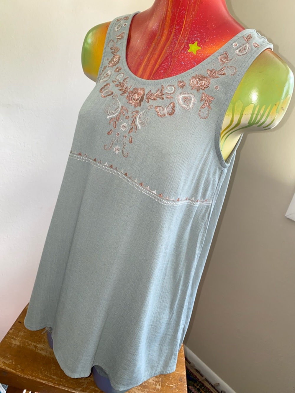 Knox Rose light blue blouse with rose gold embroidery - Picture 3 of 10